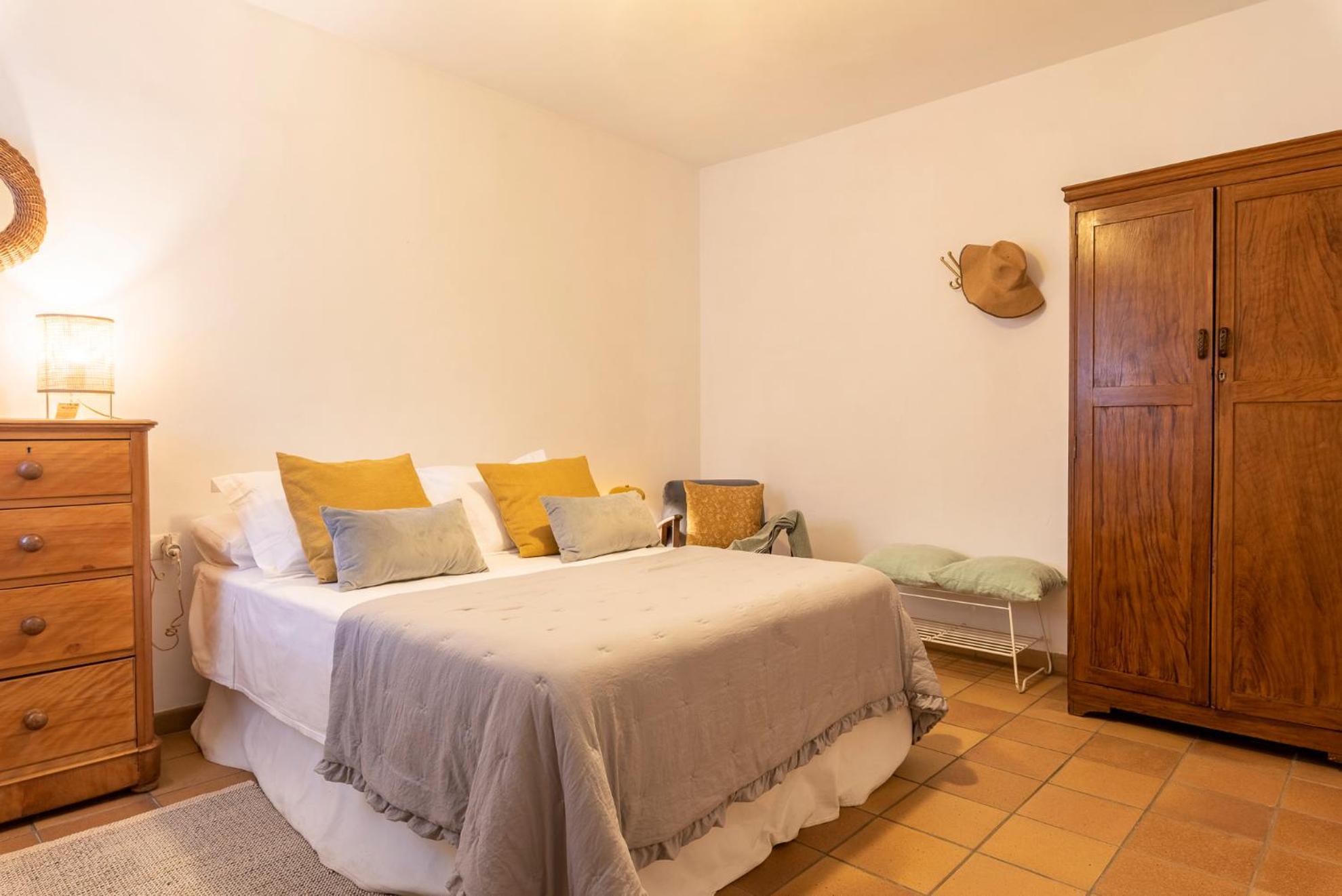 Andalusian Courtyard Apartment Seville Room photo